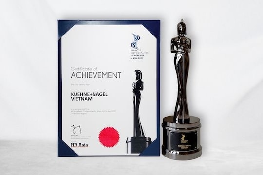 Kuehne+Nagel Việt Nam được vinh danh Nơi làm việc tốt nhất Châu Á 2021 
