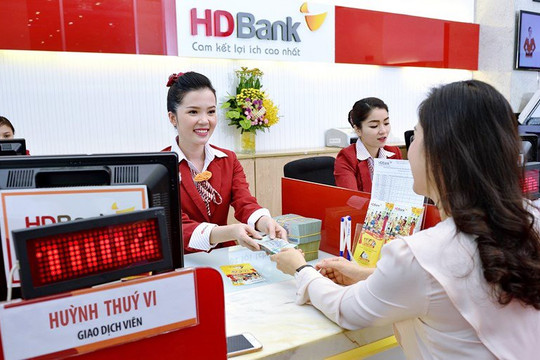 Ngân hàng đặc biệt tri ân khách hàng nữ nhân ngày 20/10