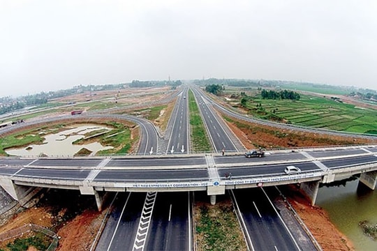 Tiếp tục gỡ vướng về nguồn vật liệu thi công dự án cao tốc Bắc - Nam phía Đông