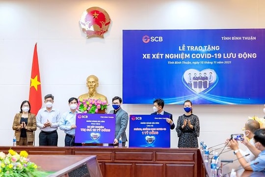 SCB trao tặng tỉnh Bình Thuận xe xét nghiệm COVID-19