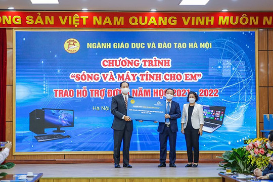 CMC 400 máy tính - trị giá 4 tỷ đồng cho học sinh khó khăn tại Hà Nội