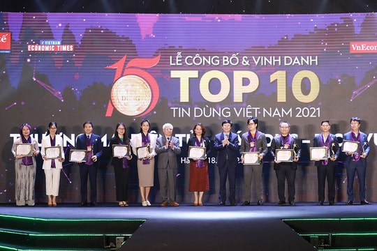 Vinh danh Top 10 các nhóm ngành sản phẩm, dịch vụ Tin dùng Việt Nam 2021