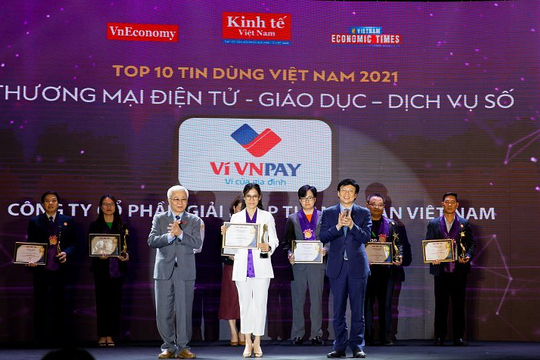 “Ví VNPAY-  Ví của gia đình” lọt top 10 dịch vụ số Tin dùng Việt Nam 2021