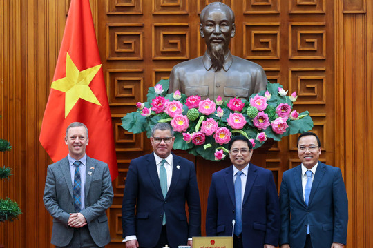 Chủ tịch COP26 đánh giá cao cách tiếp cận, quyết tâm, nỗ lực thích ứng biến đổi khí hậu của Việt Nam