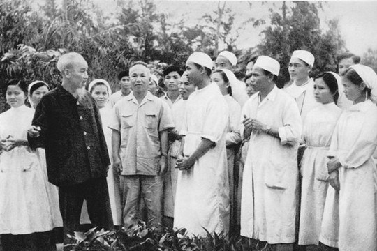 Kỷ niệm 67 năm ngày Thầy thuốc Việt Nam (27/2/1955 – 27/2/2022): Thành tựu của ngành Y tế trong việc phòng chống dịch bệnh 