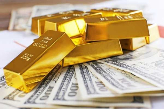 Giá vàng trong nước và thế giới tiếp đà tăng mạnh sau khi FED nâng lãi suất