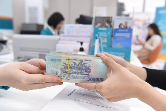 Lãi suất tiết kiệm tháng 3/2022: Cao nhất là 7,6%/năm
