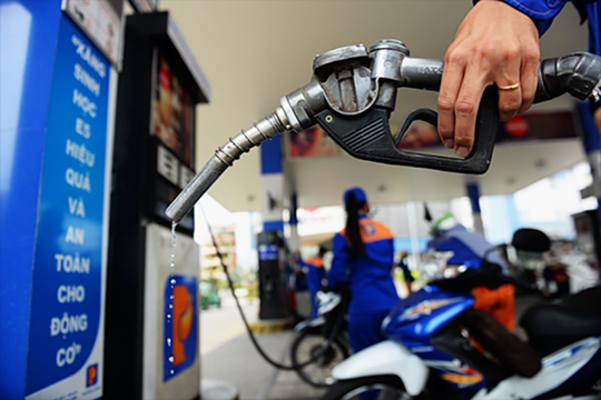 Giá xăng, dầu đồng loạt giảm hơn 1.000 đồng/lít