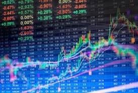 Nhà đầu tư có thể xem xét mua cổ phiếu ngân hàng