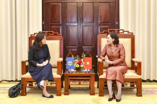 Thống đốc Nguyễn Thị Hồng tiếp xã giao Giám đốc điều hành Văn phòng Nhóm Đông Nam Á của IMF