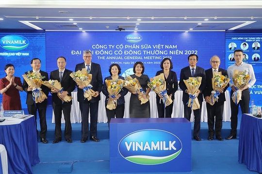 Nguyên Tổng Thư ký Quốc hội Nguyễn Hạnh Phúc được bầu làm Chủ tịch Vinamilk