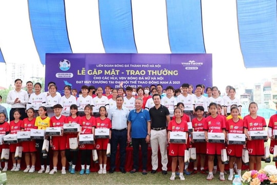 Vinh danh những "nữ chiến binh" bóng đá tại SEA Games 31