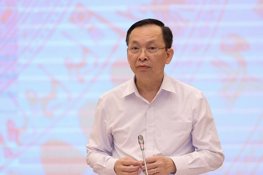 Phó Thống đốc Thường trực NHNN Đào Minh Tú: Chưa bao giờ có văn bản về “siết”, “cắt” tín dụng bất động sản
