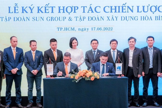 Tập đoàn Xây dựng Hòa Bình và Tập đoàn Sun Group ký hợp tác chiến lược
