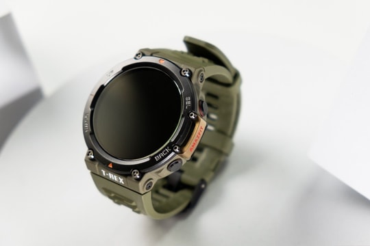 Đồng hồ thông minh Amazfit T-Rex 2: Thiết kế hầm hố, nhiều nâng cấp