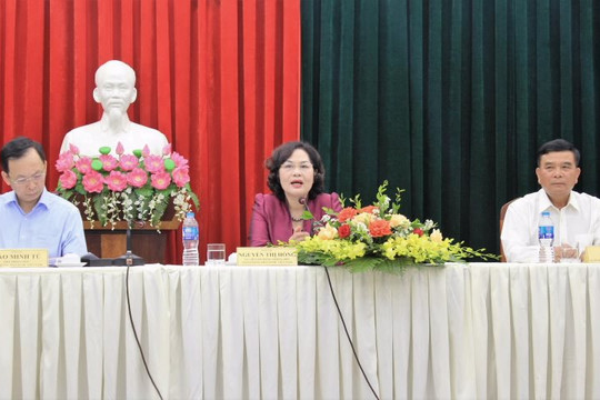 Thống đốc NHNN Nguyễn Thị Hồng làm việc với ngành Ngân hàng Đà Nẵng