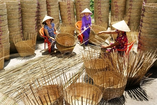 Phát triển làng nghề gắn với du lịch và đáp ứng quy định về bảo vệ môi trường