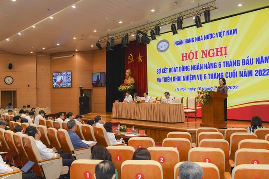 Ngành Ngân hàng nỗ lực chuyển đổi số và tạo chuyển biến tích cực, mạnh mẽ trong cơ cấu lại các TCTD 