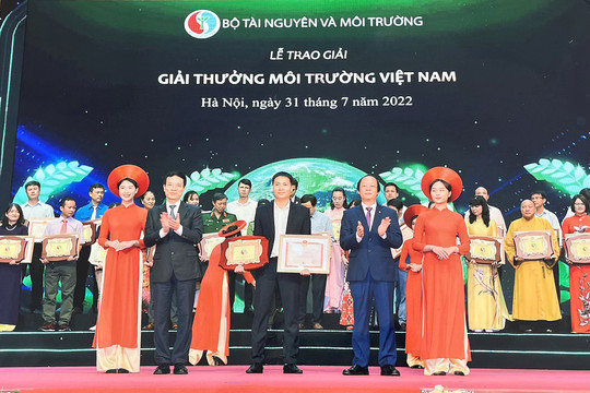 "Dấu ấn xanh" của Vinamilk tại Giải thưởng Môi trường Việt Nam
