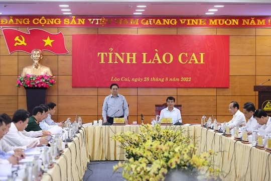 Thủ tướng: Lào Cai cần phát huy mạnh mẽ những tiềm năng, thế mạnh, tinh thần tự lực, tự cường, vươn lên mạnh mẽ bằng sức mạnh nội sinh