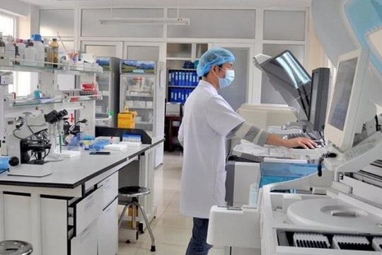 Thủ tướng yêu cầu bảo đảm thuốc, trang thiết bị y tế để phục vụ công tác khám bệnh, chữa bệnh