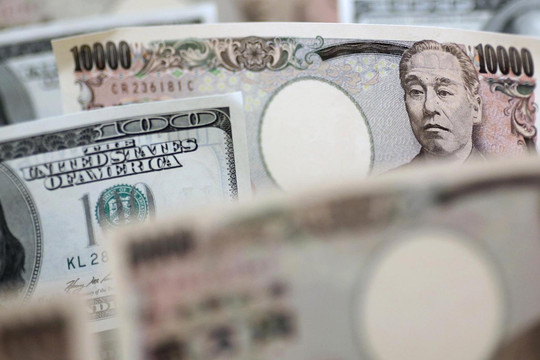 Nhật Bản tiến hành can thiệp mua vào đồng Yên lần đầu tiên sau 24 năm