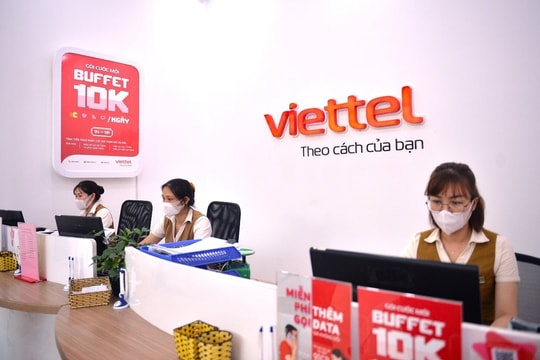 Viettel “liên thông” sóng di động, giúp chính quyền, người dân đảm bảo liên lạc sao bão số 4