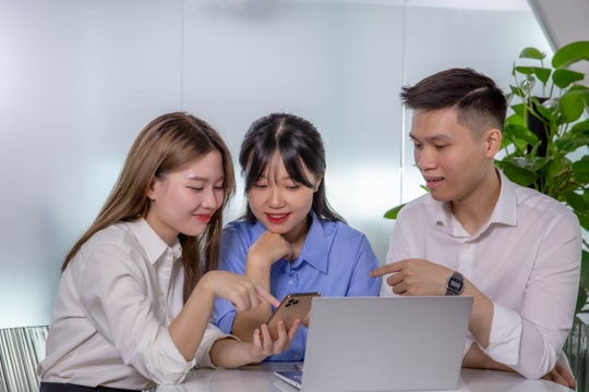 Eximbank hợp tác với VNPAY ra mắt ngân hàng số hợp kênh