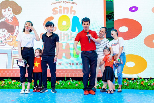 “Sinh Con, Sinh Cha” thảo luận các chủ đề hữu ích với hàng trăm gia đình tại Thanh Hóa