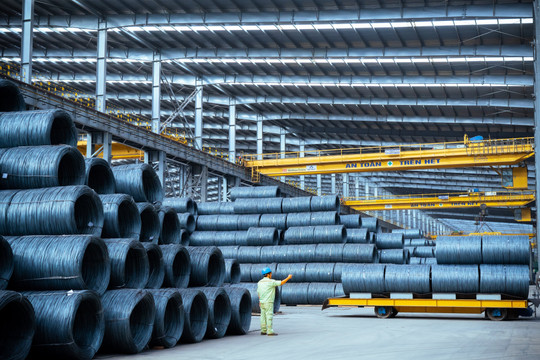 Nhu cầu yếu, sản lượng bán hàng các sản phẩm thép của Hòa Phát chỉ đạt 492.000 tấn trong tháng 10, giảm 42% so với cùng kỳ