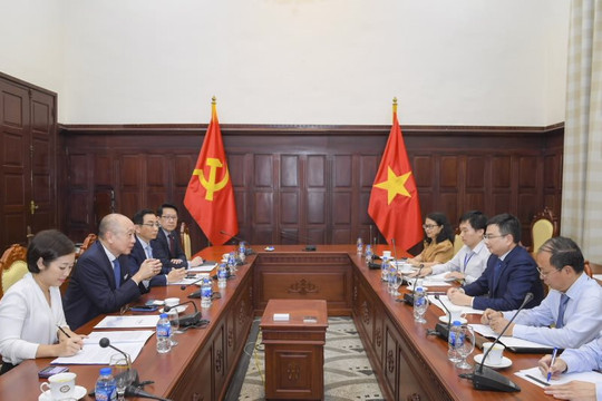 Phó Thống đốc NHNN Phạm Thanh Hà tiếp Phó Chủ tịch kiêm Tổng Giám đốc Tập đoàn UOB