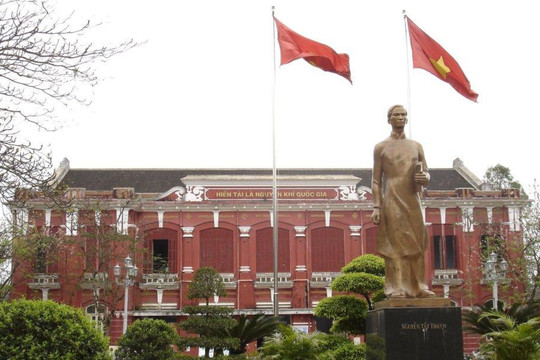 Kỷ niệm 40 năm Ngày Nhà giáo Việt Nam: Ba người thầy của Chủ tịch Hồ Chí Minh