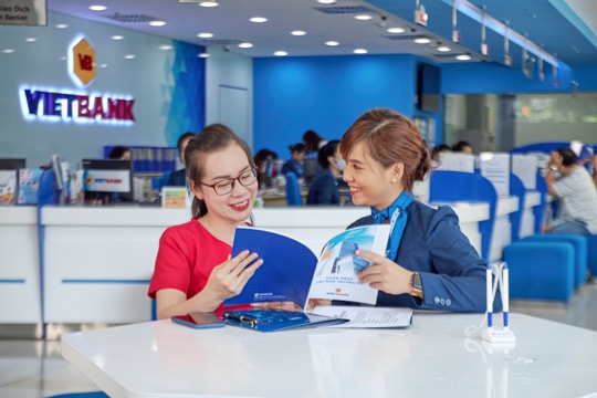Lãi suất cao và nhiều quà tặng cho khách hàng gửi tiết kiệm tại Vietbank