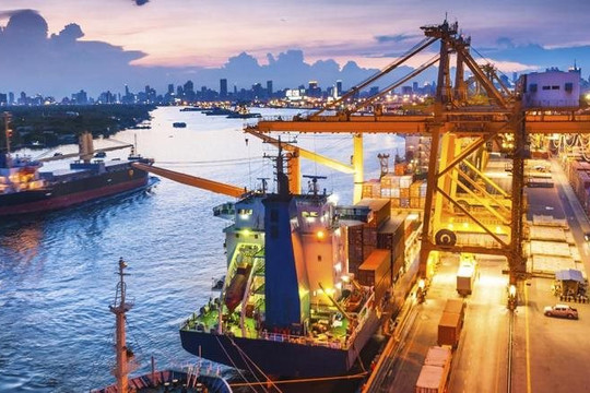 Xuất nhập khẩu lập kỷ lục mới với hơn 732 tỷ USD, duy trì xuất siêu năm thứ 7 liên tiếp