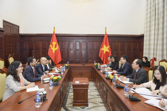 ​Phó Thống đốc Phạm Thanh Hà tiếp Tổng giám đốc điều hành Citibank khu vực Nam Á và ASEAN