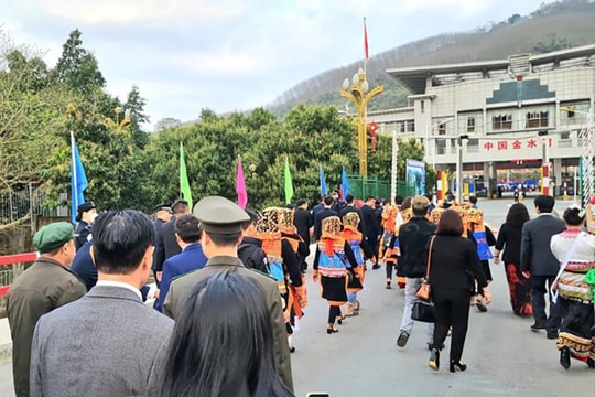 Khôi phục hoàn toàn hoạt động Cửa khẩu quốc tế Ma Lù Thàng