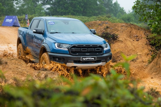 Ford Việt Nam khởi động Chương trình Hướng dẫn Lái xe An toàn phiên bản kỹ năng lái xe đường địa hình