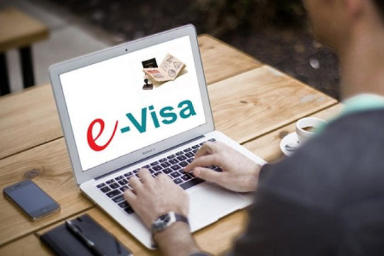 Chính phủ đề xuất tăng thời hạn Visa điện tử, chứng nhận tạm trú