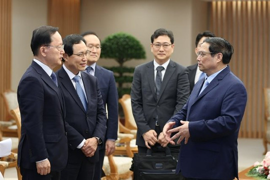 Samsung hướng tới mục tiêu đưa Việt Nam trở thành "trung tâm của các trung tâm" nghiên cứu và phát triển trên toàn cầu của Tập đoàn