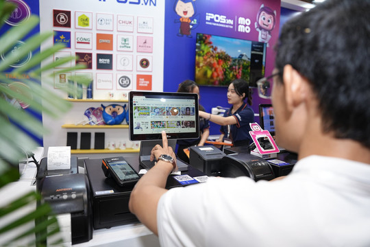 Cafe Show 2023: MoMo cùng iPOS.vn mang đến loạt giải pháp công nghệ toàn diện cho doanh nghiệp F&B