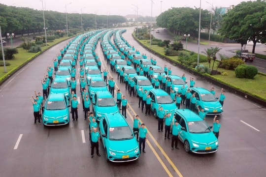 Khai trương hãng taxi thuần điện đầu tiên tại Việt Nam