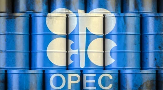 Quyết định cắt giảm sản lượng của OPEC+ tác động thế nào đến thị trường dầu mỏ toàn cầu?