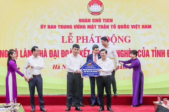 Agribank hỗ trợ 100 nhà Đại đoàn kết tặng hộ nghèo tỉnh Điện Biên