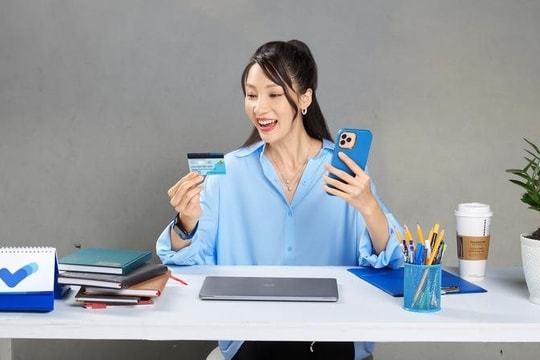 Mcredit 2 năm liên tiếp nhận giải thưởng Công ty tài chính tiêu dùng tốt nhất Việt Nam