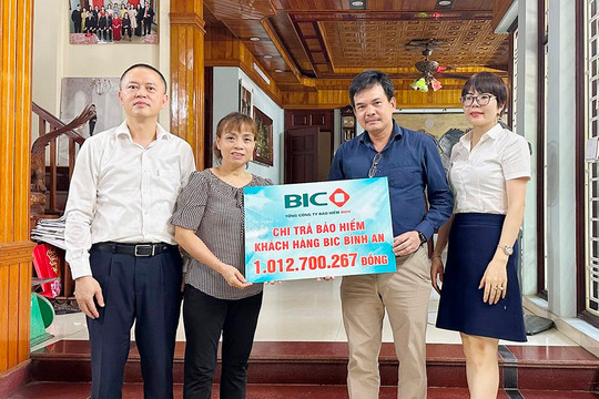 BIC chi trả hơn 1 tỷ đồng tiền bảo hiểm cho khách hàng vay vốn tại Hà Nội
