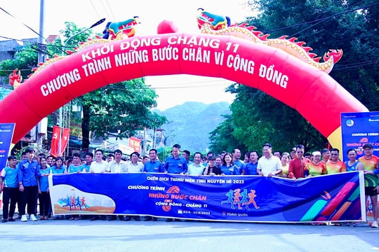 Sacombank phát động chạy bộ gây Quỹ xây nhà văn hoá cộng đồng Pu Péo, tỉnh Hà Giang