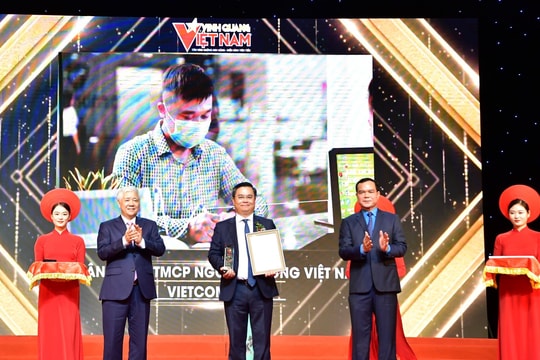 Vietcombank được vinh danh tại Lễ trao giải Vinh quang Việt Nam lần thứ 18