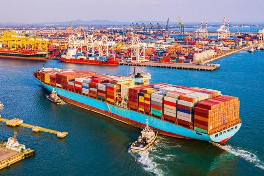 HSBC: Triển vọng thương mại tươi sáng hơn, GDP năm 2024 của Việt Nam dự báo đạt 6,0%