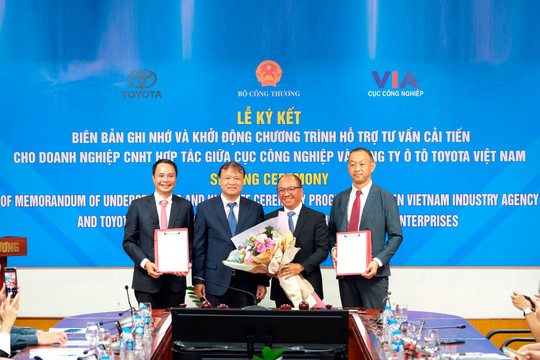 Toyota Việt Nam hợp tác với Bộ Công Thương hỗ trợ lĩnh vực công nghiệp hỗ trợ ô tô