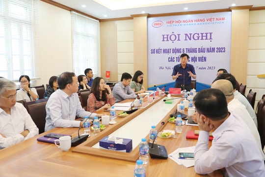 Các tổ chức tín dụng đồng thuận cam kết giảm lãi suất và kiến nghị nhiều giải pháp gỡ khó để hỗ trợ nền kinh tế hiệu quả hơn